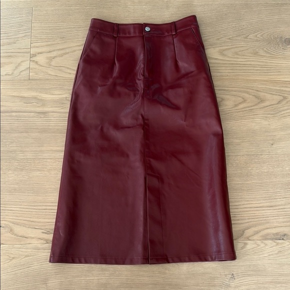 Amazon | Burgundy Faux Leather Midi Skirt | Red | size small - Picture 2 of 8
